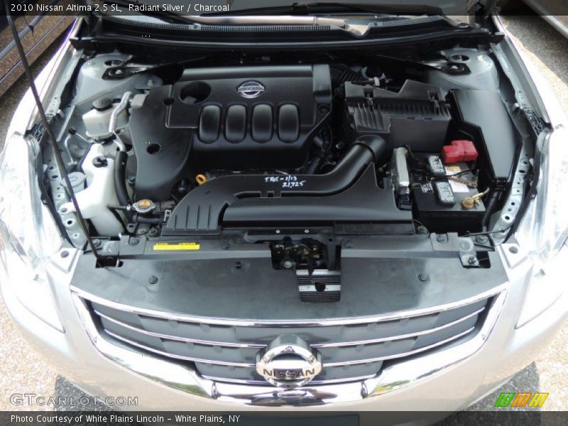 Radiant Silver / Charcoal 2010 Nissan Altima 2.5 SL