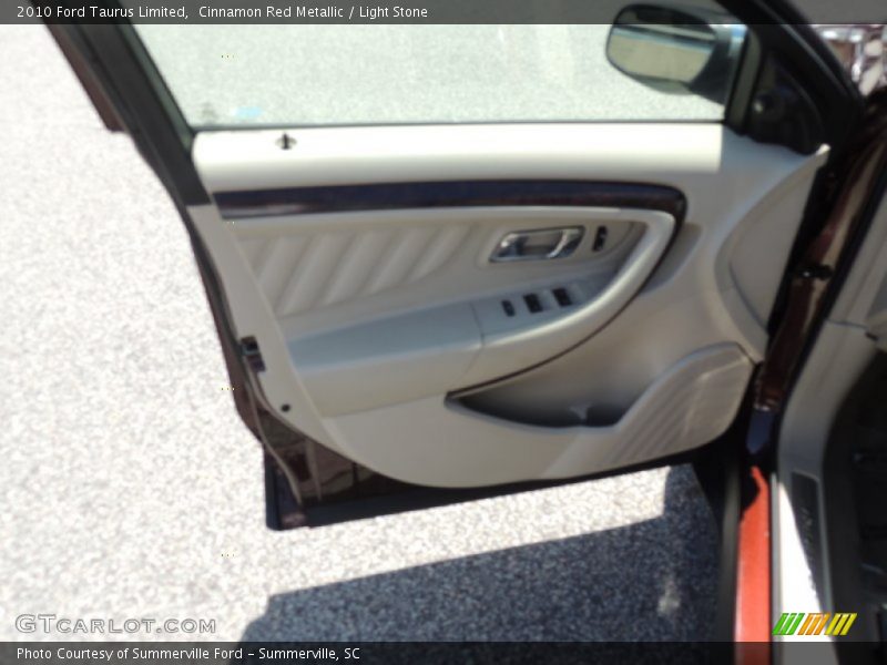 Cinnamon Red Metallic / Light Stone 2010 Ford Taurus Limited
