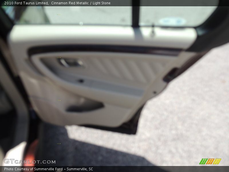 Cinnamon Red Metallic / Light Stone 2010 Ford Taurus Limited