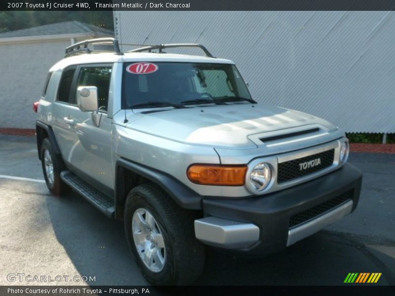 Titanium Metallic / Dark Charcoal 2007 Toyota FJ Cruiser 4WD