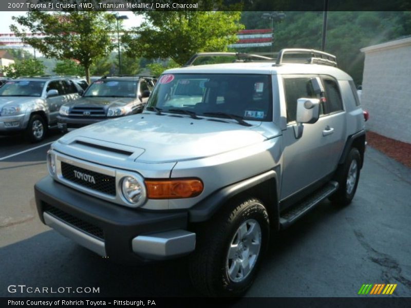 Titanium Metallic / Dark Charcoal 2007 Toyota FJ Cruiser 4WD