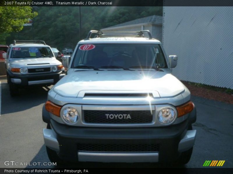 Titanium Metallic / Dark Charcoal 2007 Toyota FJ Cruiser 4WD