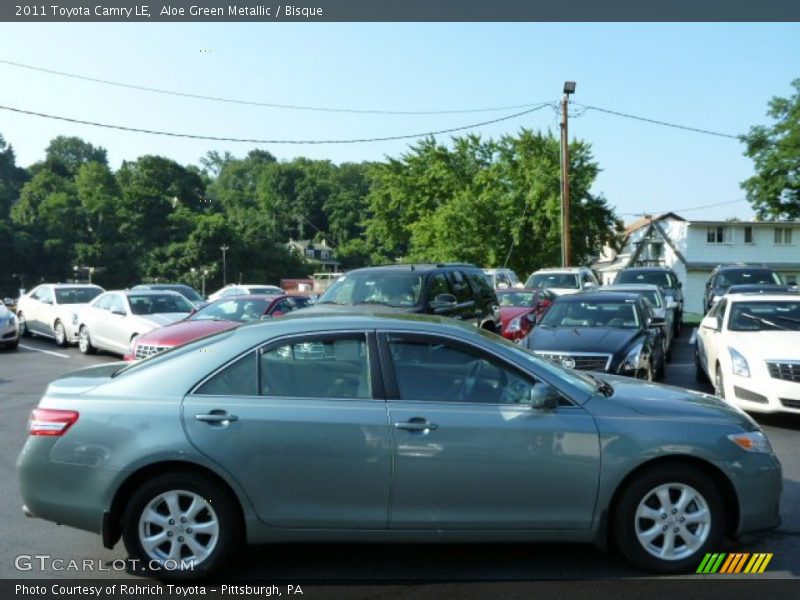 Aloe Green Metallic / Bisque 2011 Toyota Camry LE