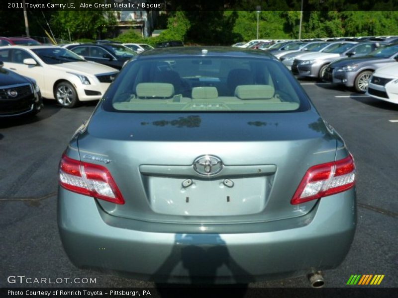 Aloe Green Metallic / Bisque 2011 Toyota Camry LE