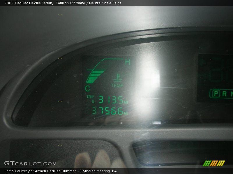 Cotillion Off White / Neutral Shale Beige 2003 Cadillac DeVille Sedan