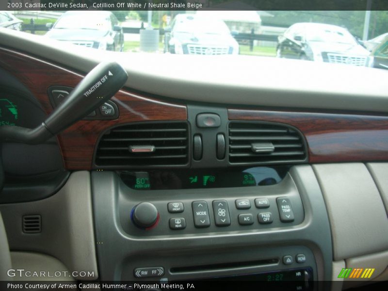 Cotillion Off White / Neutral Shale Beige 2003 Cadillac DeVille Sedan