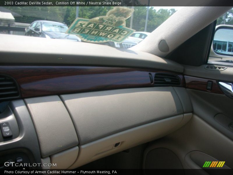 Cotillion Off White / Neutral Shale Beige 2003 Cadillac DeVille Sedan