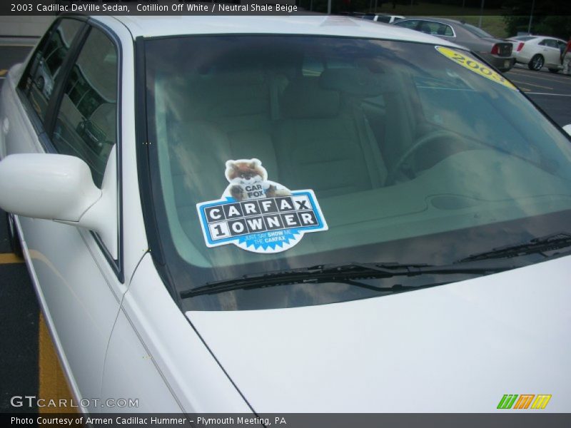 Cotillion Off White / Neutral Shale Beige 2003 Cadillac DeVille Sedan