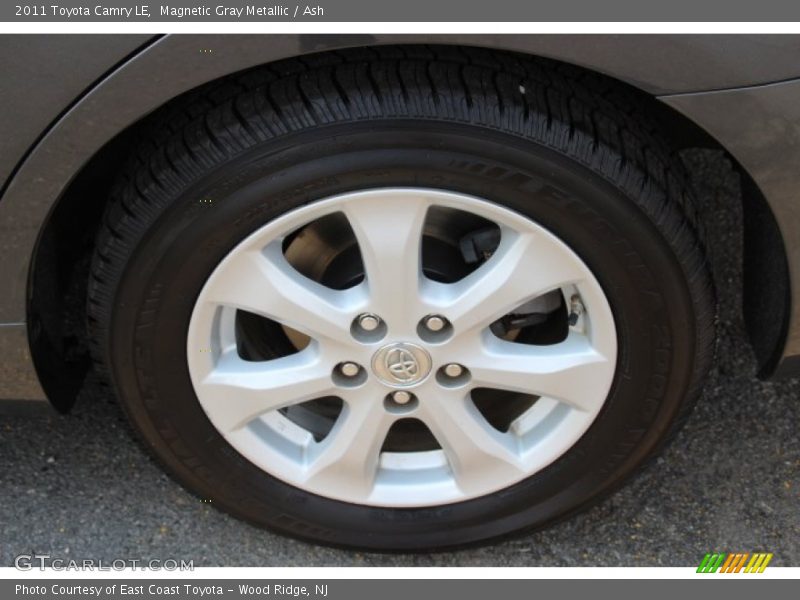 Magnetic Gray Metallic / Ash 2011 Toyota Camry LE