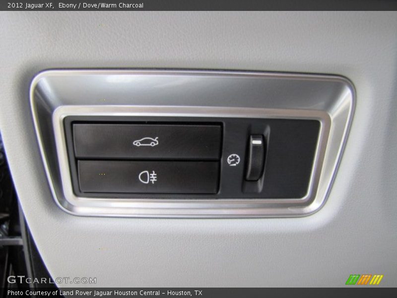 Ebony / Dove/Warm Charcoal 2012 Jaguar XF