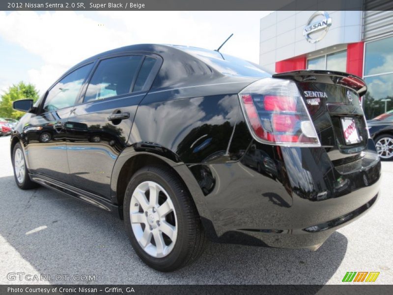 Super Black / Beige 2012 Nissan Sentra 2.0 SR