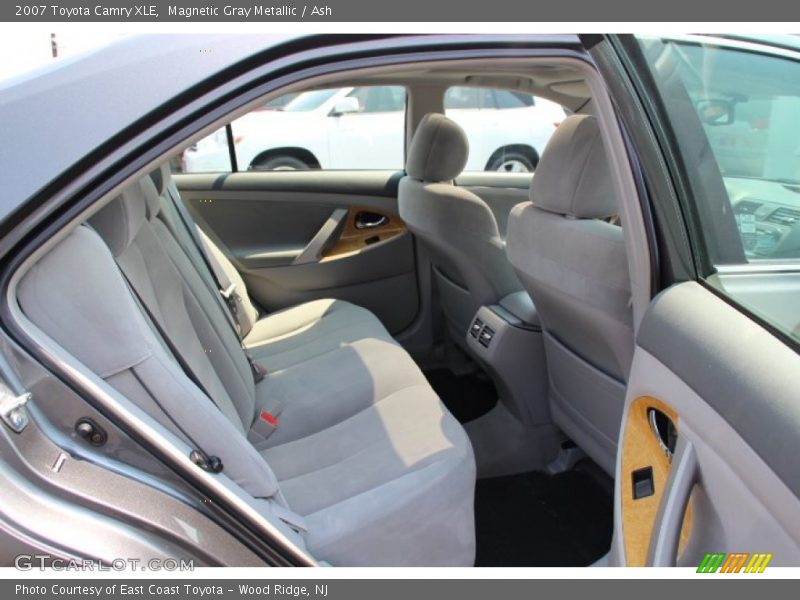 Magnetic Gray Metallic / Ash 2007 Toyota Camry XLE