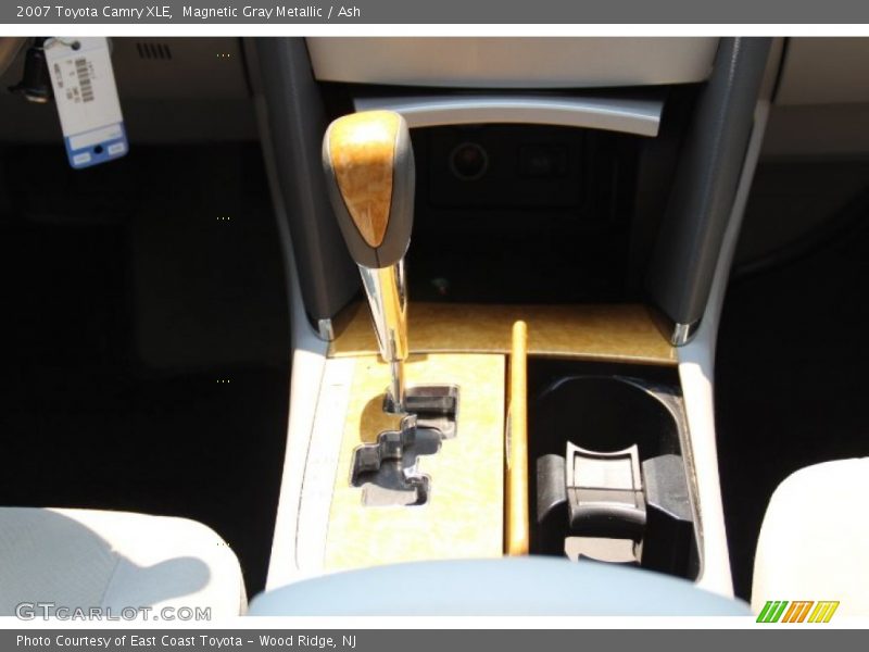 Magnetic Gray Metallic / Ash 2007 Toyota Camry XLE