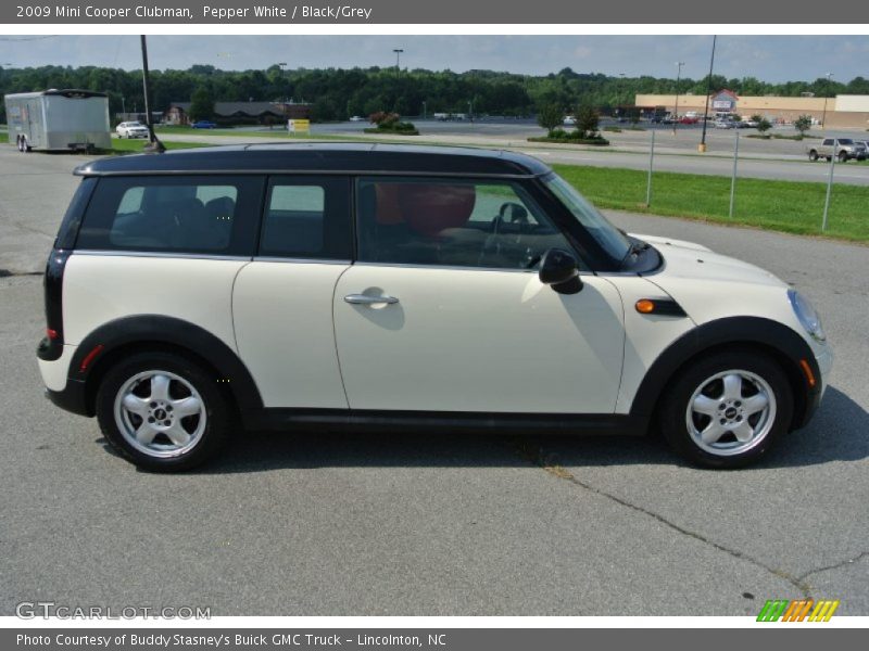 Pepper White / Black/Grey 2009 Mini Cooper Clubman