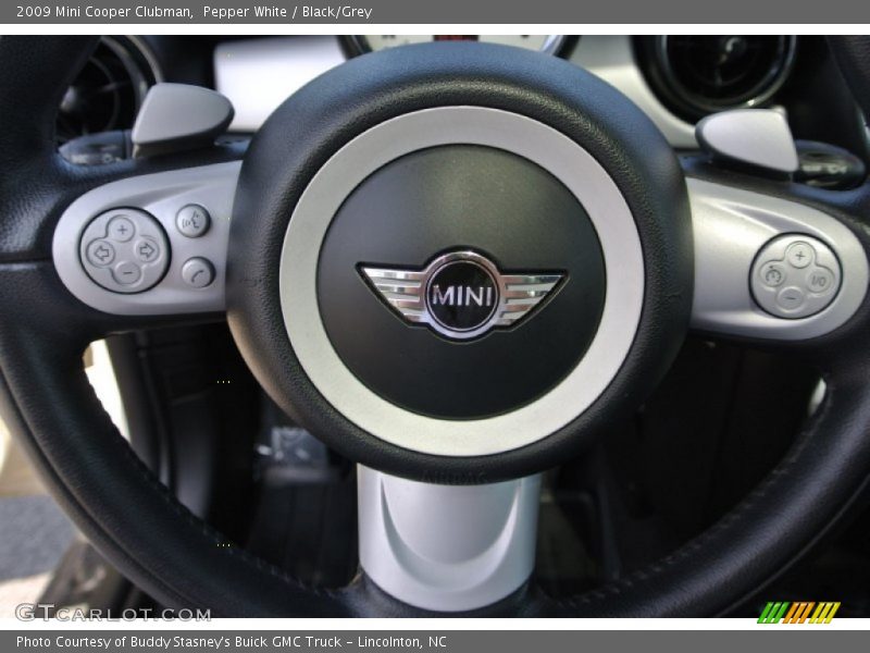 Pepper White / Black/Grey 2009 Mini Cooper Clubman