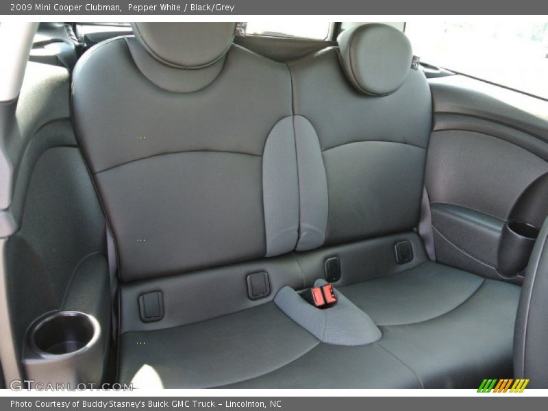 Pepper White / Black/Grey 2009 Mini Cooper Clubman