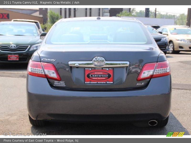 Magnetic Gray Metallic / Ash 2011 Toyota Camry XLE