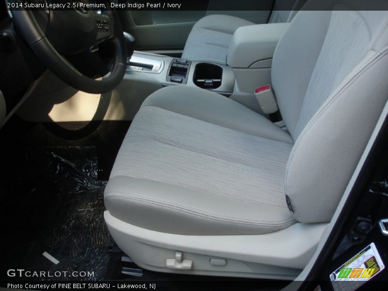 Deep Indigo Pearl / Ivory 2014 Subaru Legacy 2.5i Premium