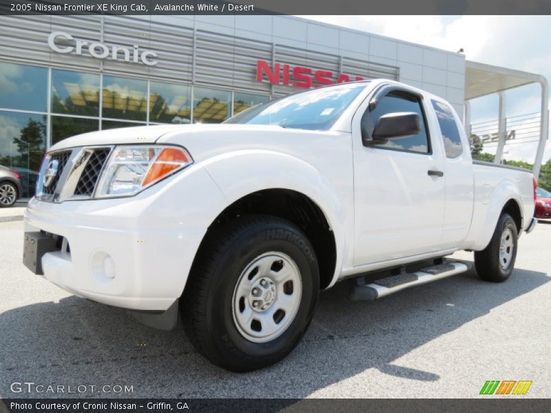 Avalanche White / Desert 2005 Nissan Frontier XE King Cab