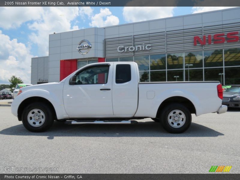 Avalanche White / Desert 2005 Nissan Frontier XE King Cab