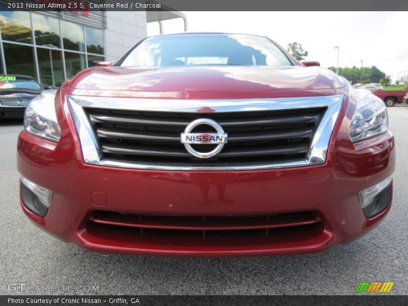 Cayenne Red / Charcoal 2013 Nissan Altima 2.5 S