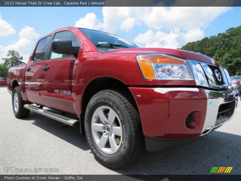 Front 3/4 View of 2013 Titan SV Crew Cab
