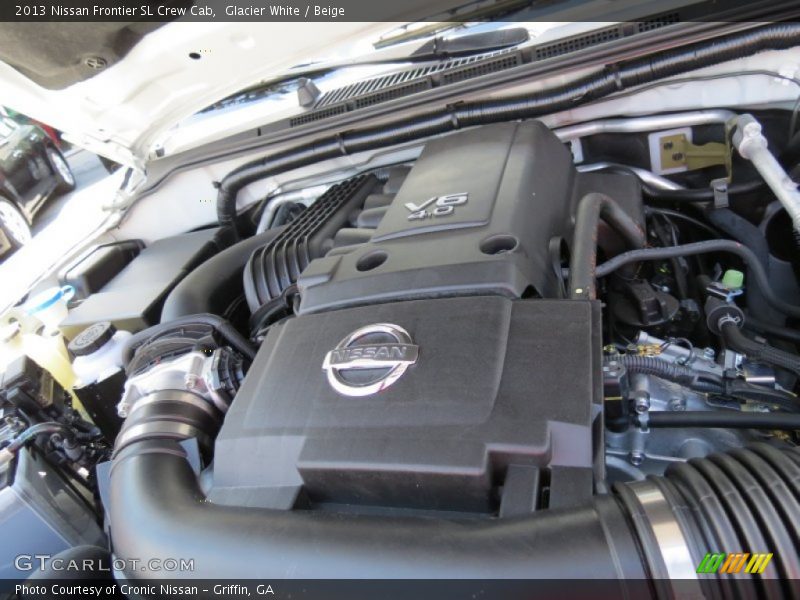 Glacier White / Beige 2013 Nissan Frontier SL Crew Cab