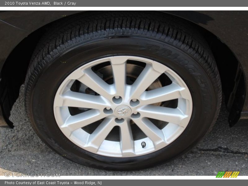 Black / Gray 2010 Toyota Venza AWD
