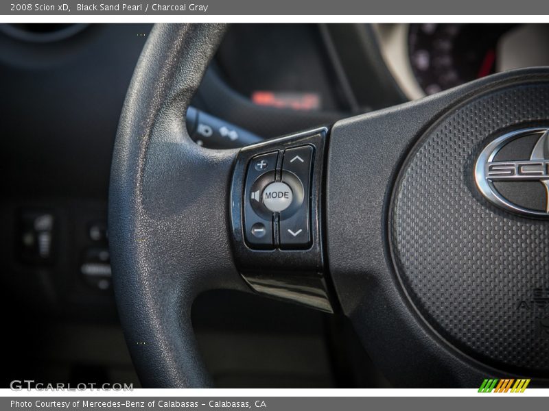 Controls of 2008 xD 
