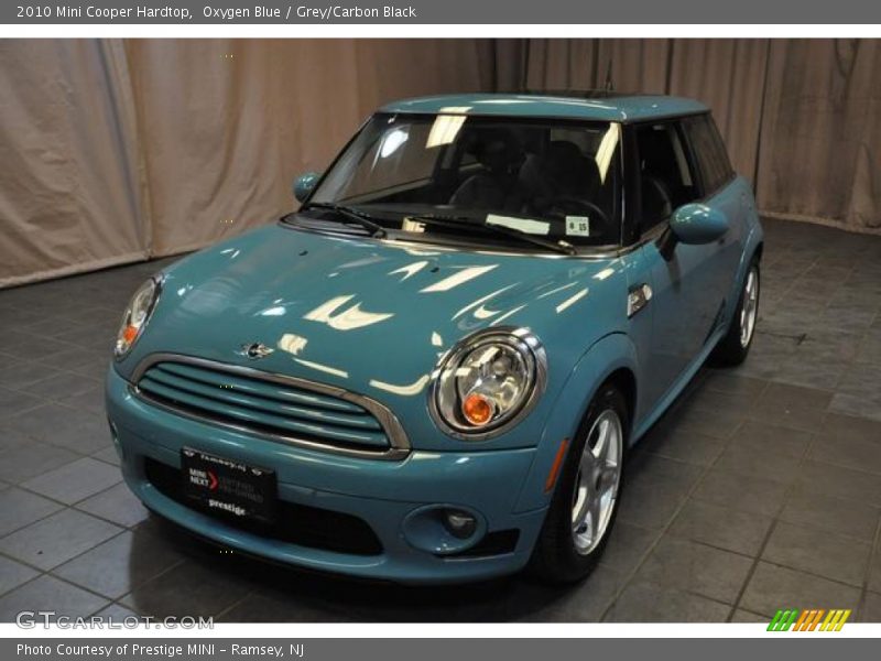Oxygen Blue / Grey/Carbon Black 2010 Mini Cooper Hardtop