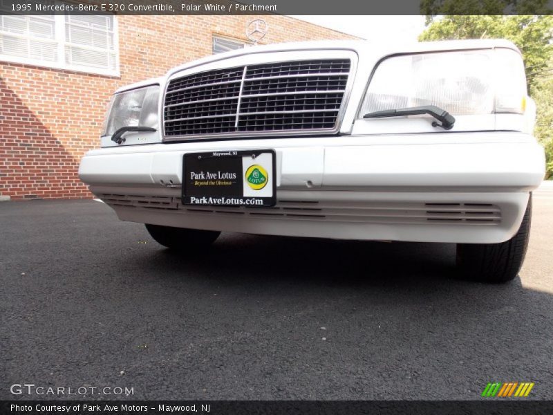 Polar White / Parchment 1995 Mercedes-Benz E 320 Convertible