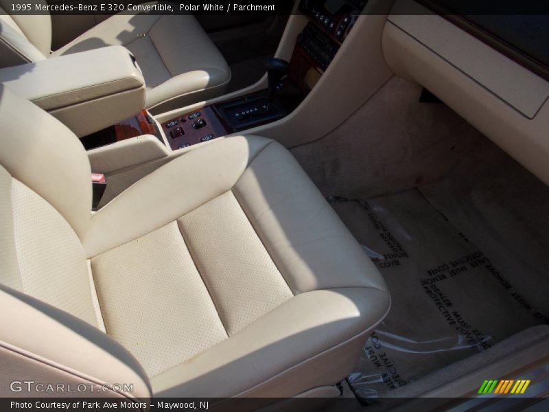 Polar White / Parchment 1995 Mercedes-Benz E 320 Convertible