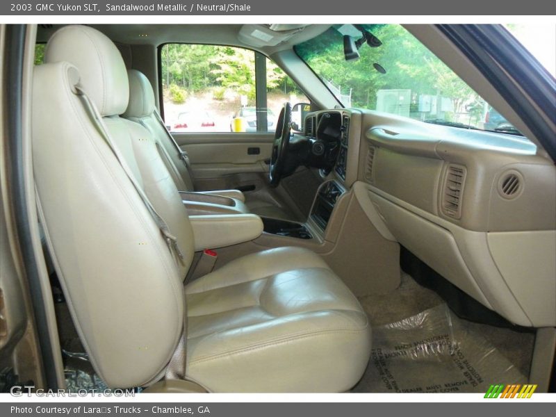 Sandalwood Metallic / Neutral/Shale 2003 GMC Yukon SLT