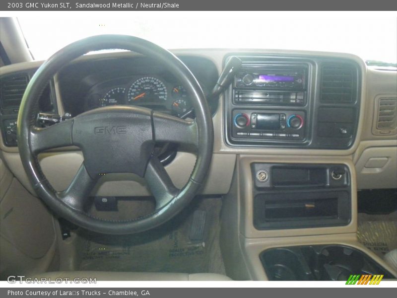 Sandalwood Metallic / Neutral/Shale 2003 GMC Yukon SLT