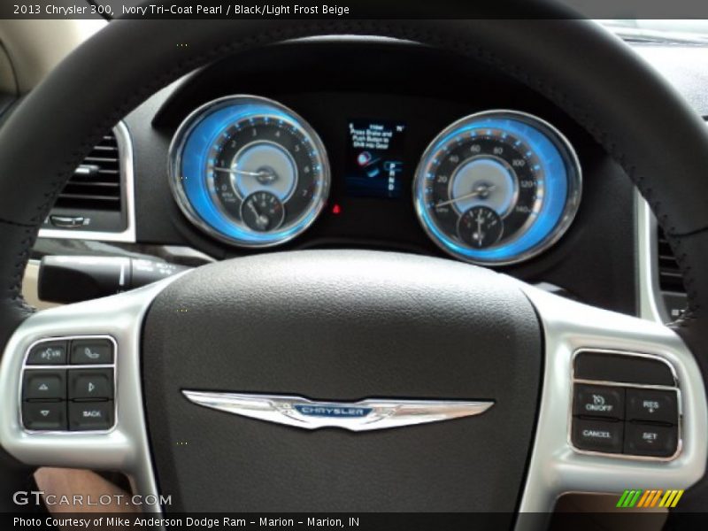 Ivory Tri-Coat Pearl / Black/Light Frost Beige 2013 Chrysler 300