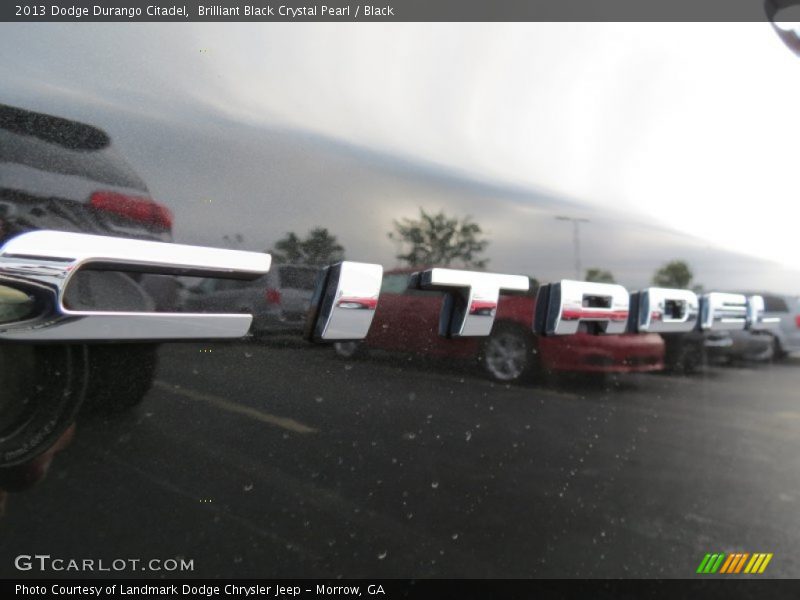 Brilliant Black Crystal Pearl / Black 2013 Dodge Durango Citadel