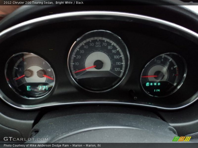 Bright White / Black 2012 Chrysler 200 Touring Sedan