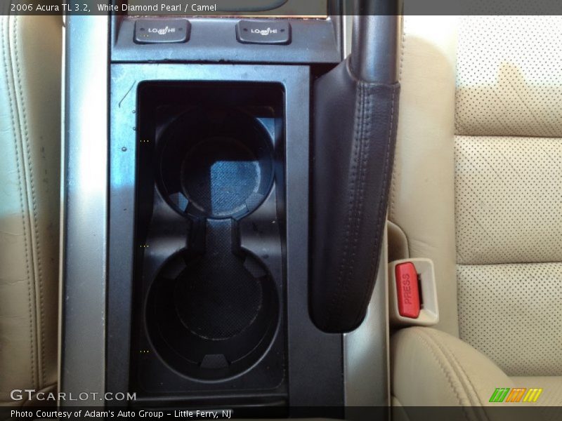 White Diamond Pearl / Camel 2006 Acura TL 3.2