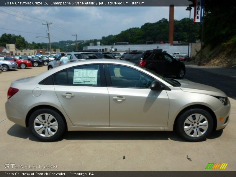 Champagne Silver Metallic / Jet Black/Medium Titanium 2014 Chevrolet Cruze LS