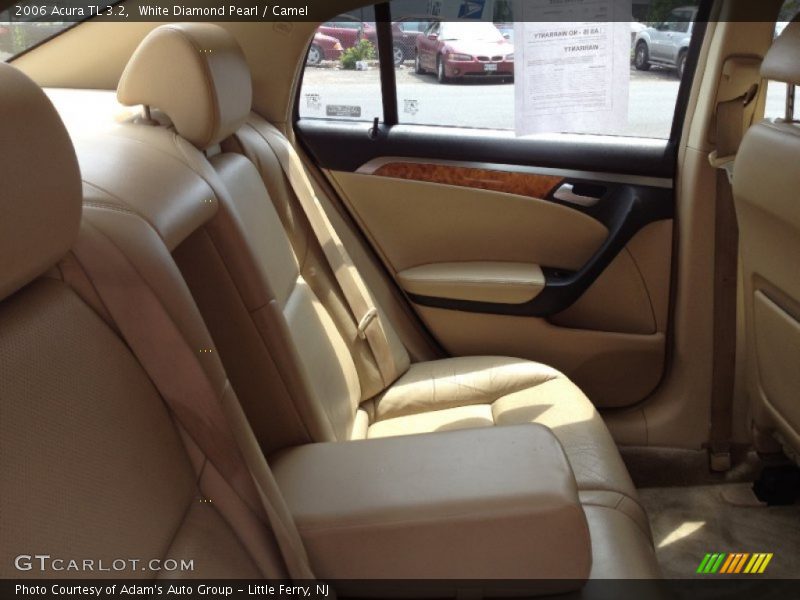 White Diamond Pearl / Camel 2006 Acura TL 3.2