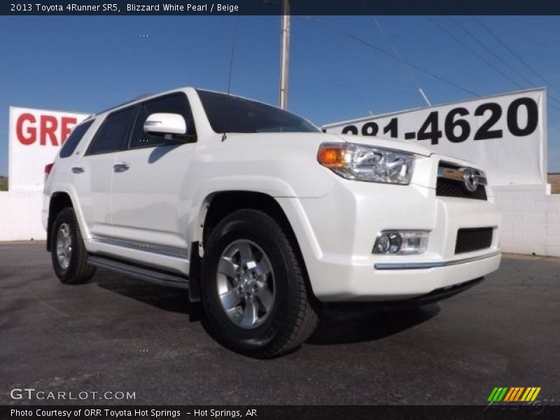 Blizzard White Pearl / Beige 2013 Toyota 4Runner SR5