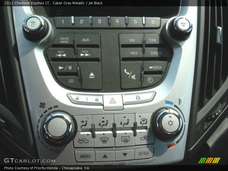 Cyber Gray Metallic / Jet Black 2011 Chevrolet Equinox LT