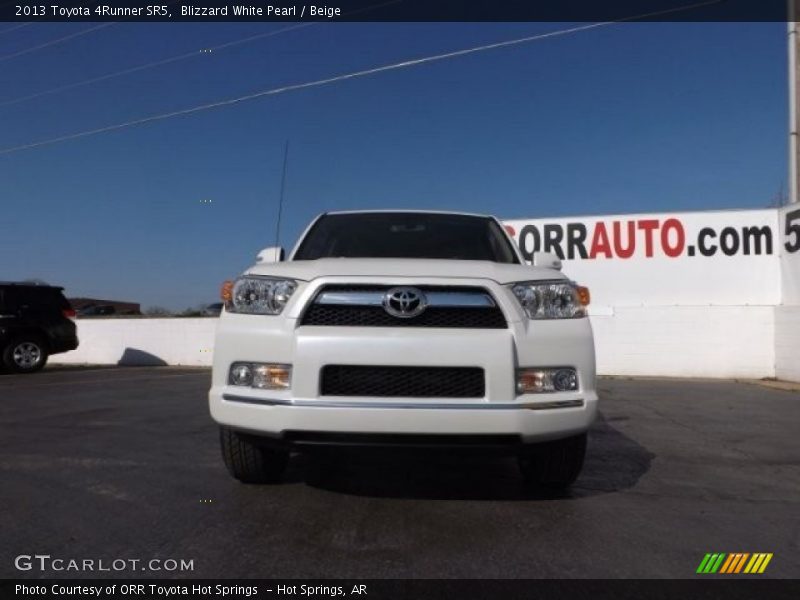 Blizzard White Pearl / Beige 2013 Toyota 4Runner SR5