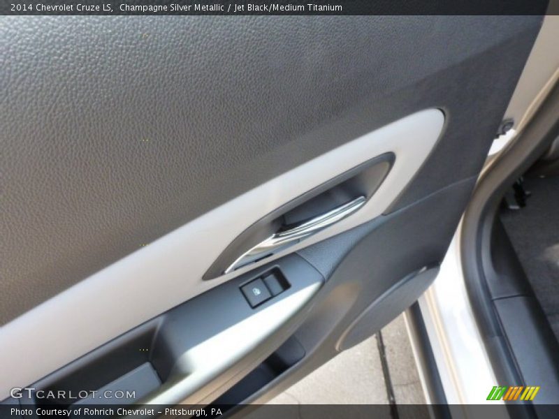 Champagne Silver Metallic / Jet Black/Medium Titanium 2014 Chevrolet Cruze LS