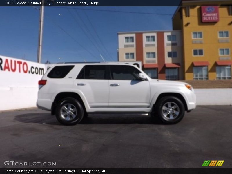 Blizzard White Pearl / Beige 2013 Toyota 4Runner SR5