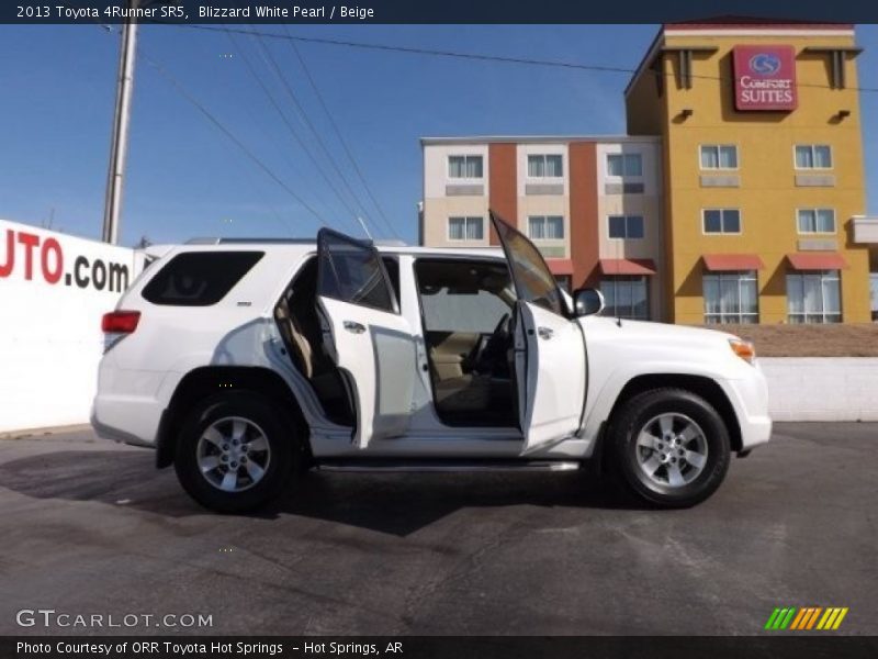 Blizzard White Pearl / Beige 2013 Toyota 4Runner SR5