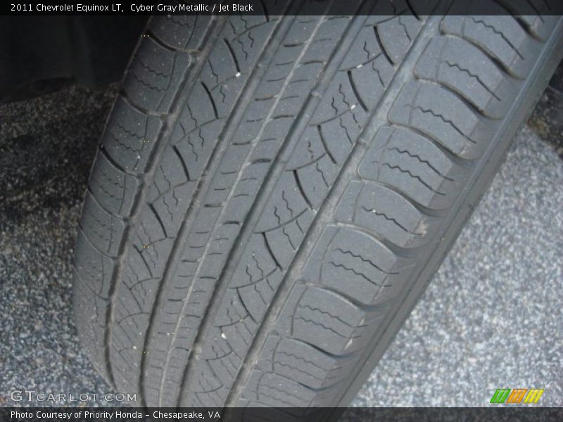 Cyber Gray Metallic / Jet Black 2011 Chevrolet Equinox LT