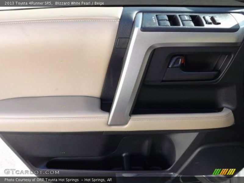 Blizzard White Pearl / Beige 2013 Toyota 4Runner SR5