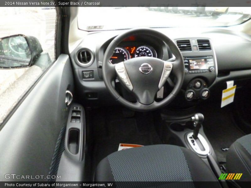 Dashboard of 2014 Versa Note SV