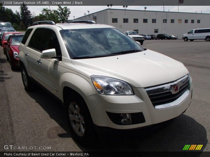 Cream White / Black 2008 Saturn Outlook XR AWD